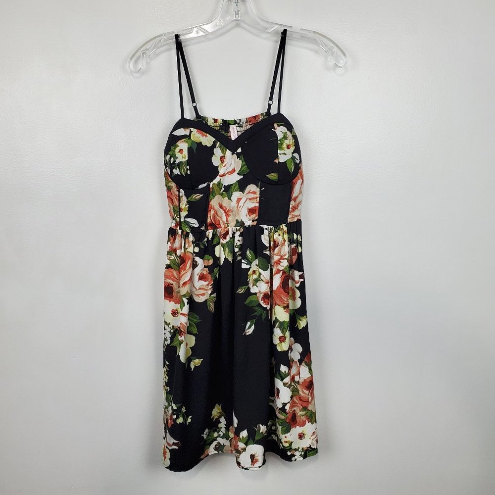 Xhilaration Sleeveless Spaghetti Strap Floral Dress with Pockets Size M